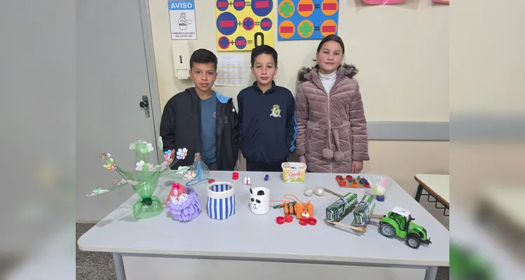 Posteriormente, os alunos elaboraram cartazes e folders e realizaram apresentações aos demais colegas do terceiro e quarto ano da escola.