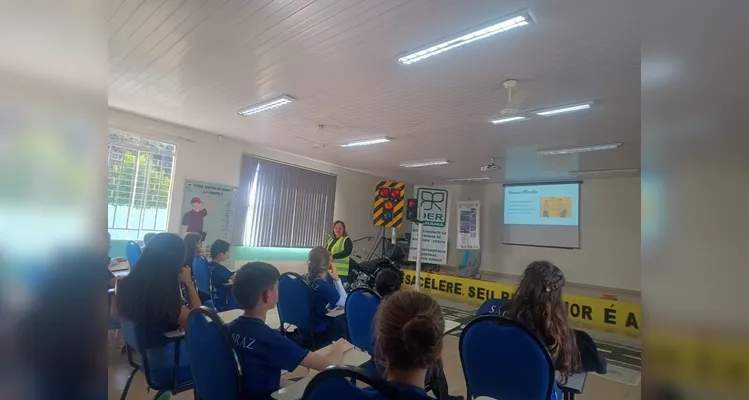 A dinâmica propiciou a conclusão dos estudos realizados pelos alunos ao longo do semestre.