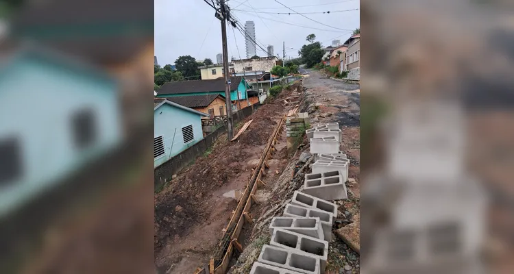 Moradores do bairro Olarias são prejudicados por obra paralisada