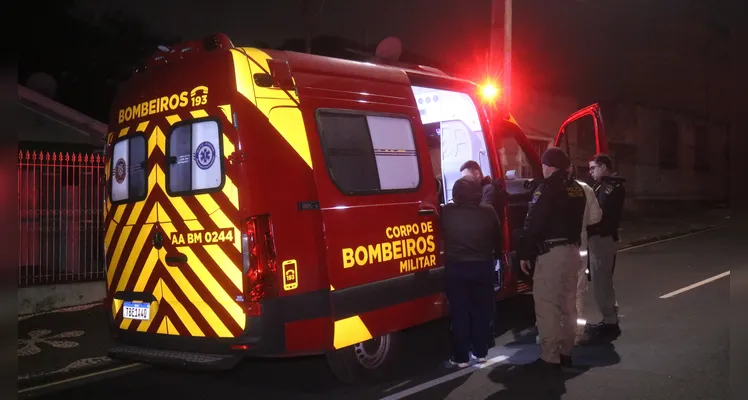 Motociclista fica ferido após colisão no Centro de Ponta Grossa