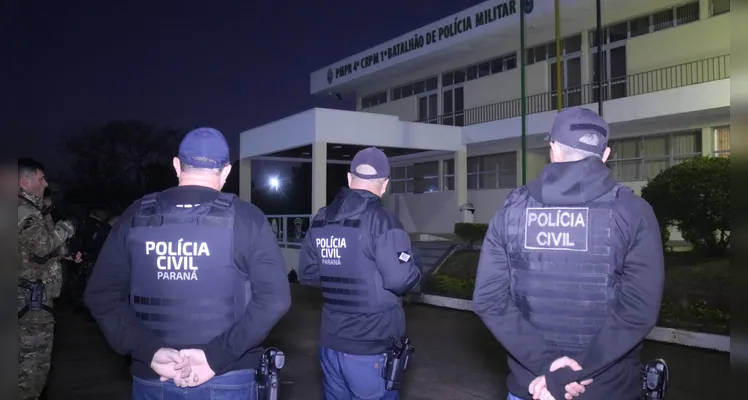 Participaram da ação equipes da PM , PCPR, Deppen, GCM e do Patrulhamento de Trânsito Viário.