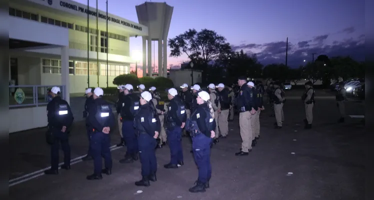 Participaram da ação equipes da PM , PCPR, Deppen, GCM e do Patrulhamento de Trânsito Viário.