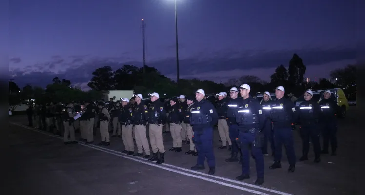 Participaram da ação equipes da PM , PCPR, Deppen, GCM e do Patrulhamento de Trânsito Viário.