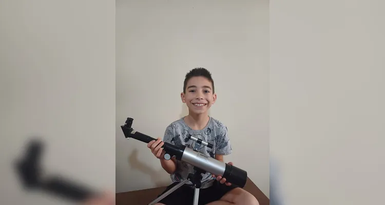 Menino brilha na OBA e se torna único medalhista de ouro de PG