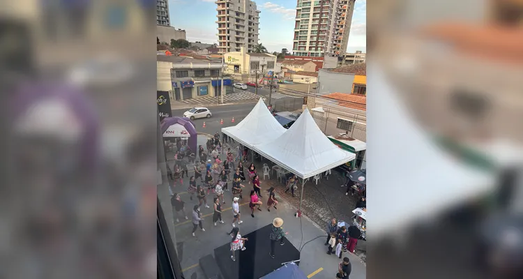 Na PhD, você comemora a Festa Junina enquanto treina