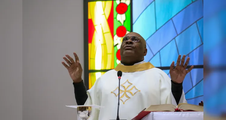 Pároco da Catedral, padre Claudemir Nascimento Leal