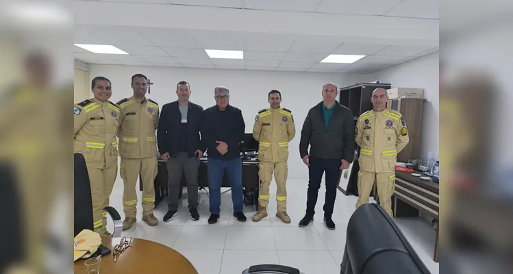 Altamir Sanson se reuniu com os oficiais do 2º BBM.