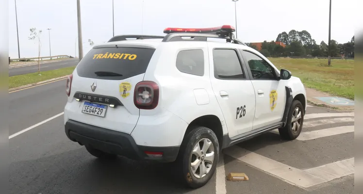 Urgente: acidente no Viaduto da Santa Paula deixa um homem ferido em PG
