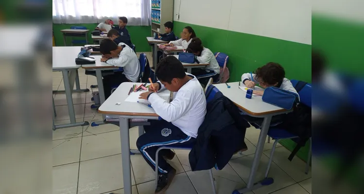 Confira a série de registros da ampla dinâmica com os educandos.