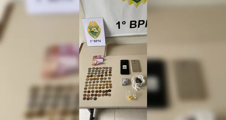 PM desmonta ponto de drogas e recupera moto adulterada em PG