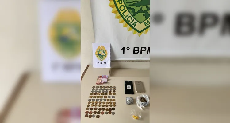 PM desmonta ponto de drogas e recupera moto adulterada em PG