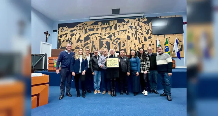 Curso de Contábeis da UEPG recebe Moção de Aplauso por 50 anos de história
