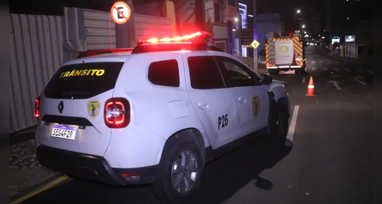 Imóvel está localizado na rua Balduíno Taques, no cruzamento com a rua XV de Novembro