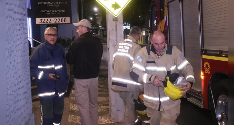 Imóvel está localizado na rua Balduíno Taques, no cruzamento com a rua XV de Novembro