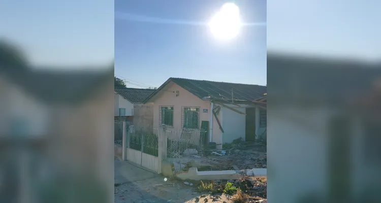 Proprietário de caminhão que invadiu casa faz 'vaquinha' para ajudar família