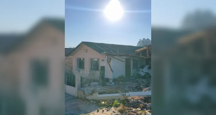 Proprietário de caminhão que invadiu casa faz 'vaquinha' para ajudar família