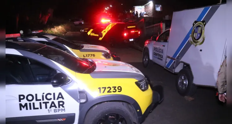 Homem é morto a facadas e 'paulada' 24h após sair da prisão em PG