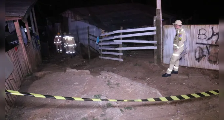 Homem é morto a facadas e 'paulada' 24h após sair da prisão em PG