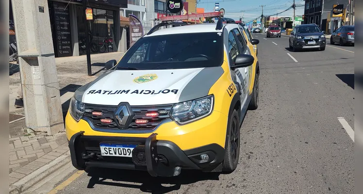 Urgente: bandido rende policial aposentado e rouba malote com R$49 mil em PG