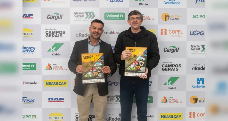 Veja quem esteve no lançamento do 16º Livro-Anuário do Grupo aRede