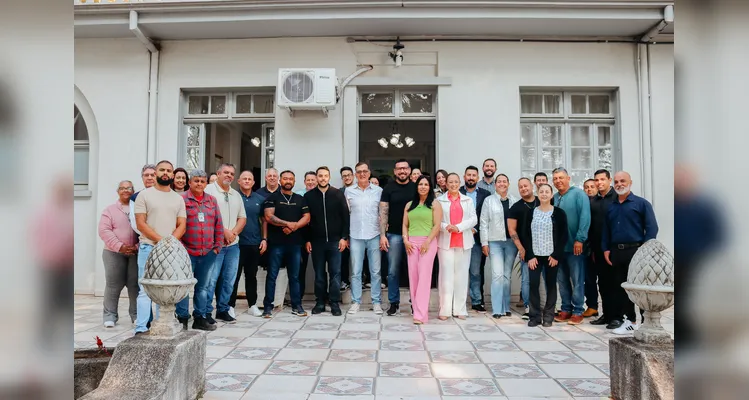 O encontro contou também com a presença de lideranças municipais.