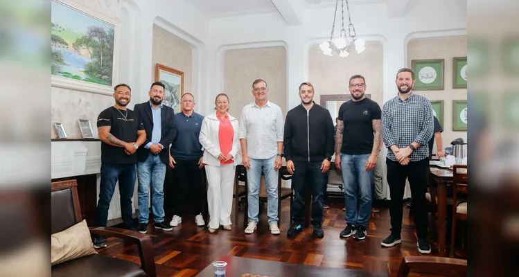 O encontro contou também com a presença de lideranças municipais.