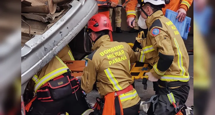 Prova do concurso do Corpo de Bombeiros acontece neste domingo em PG