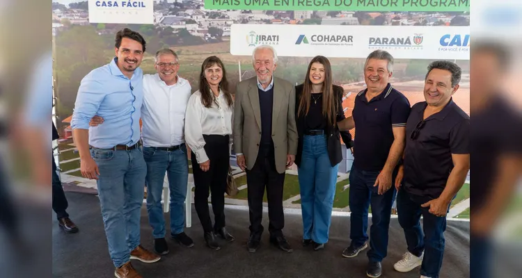 Foram entregues as casas para as novas famílias proprietárias do Residencial Aurora Park.