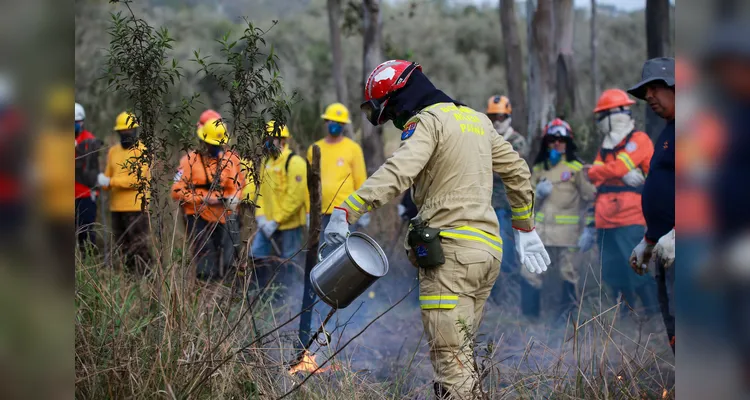Prova do concurso do Corpo de Bombeiros acontece neste domingo em PG