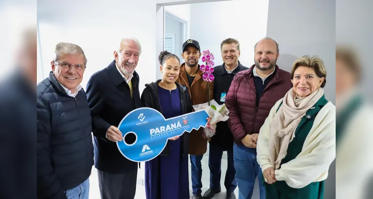 PG e Estado entregam bairro planejado para 293 famílias