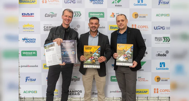 Veja quem esteve no lançamento do 16º Livro-Anuário do Grupo aRede