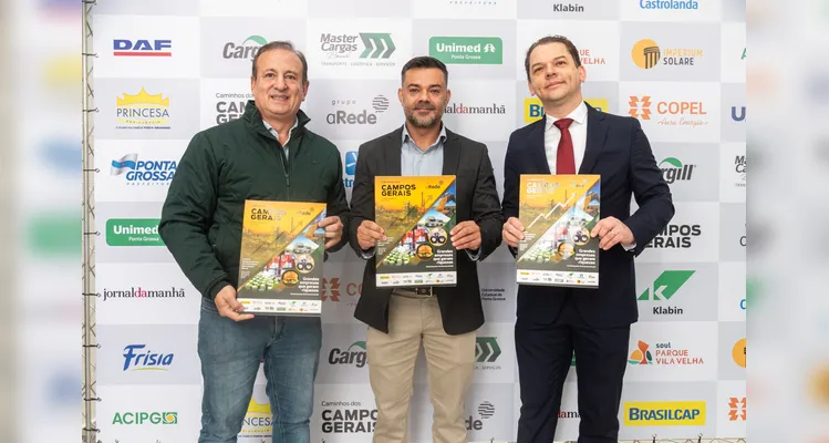 Deputado estadual Moacyr Fadel e o Juiz Antônio César Bochenek.