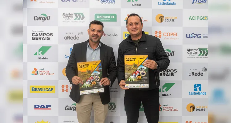Veja quem esteve no lançamento do 16º Livro-Anuário do Grupo aRede