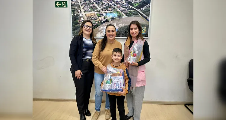 A Prefeitura de São Mateus do Sul realizou a premiação dos estudantes selecionados.