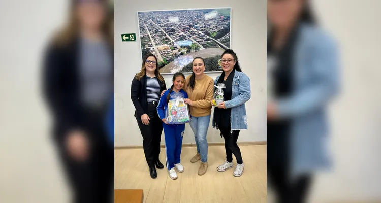 A Prefeitura de São Mateus do Sul realizou a premiação dos estudantes selecionados.