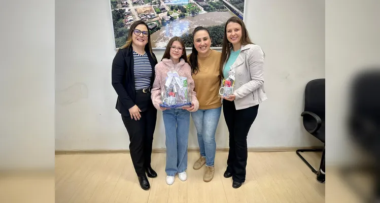A Prefeitura de São Mateus do Sul realizou a premiação dos estudantes selecionados.