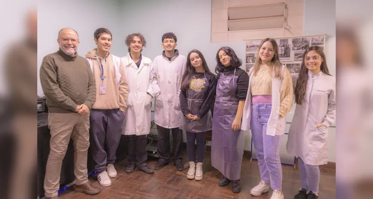 Pesquisadores da UEPG montam Museu que conta a história do Colégio Regente Feijó