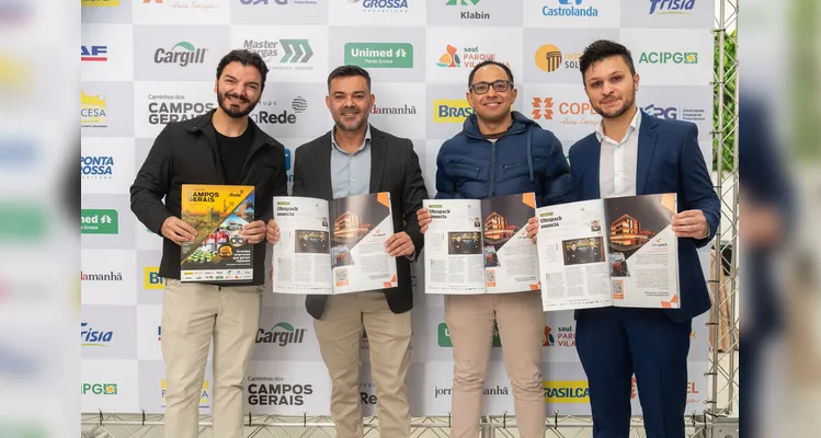 Veja quem esteve no lançamento do 16º Livro-Anuário do Grupo aRede