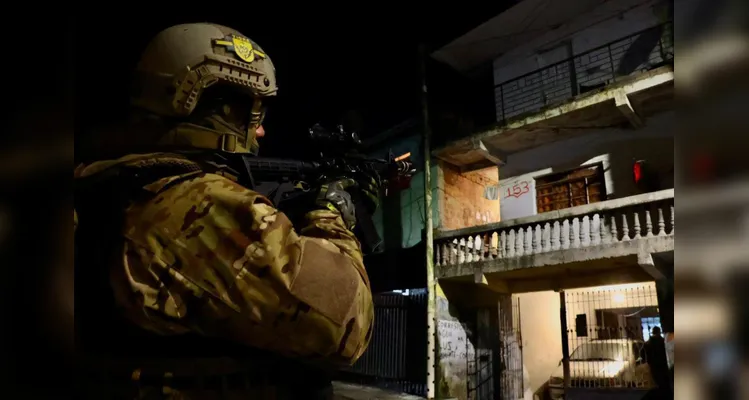 PCPR e PMPR cumprem 172 mandados em megaoperação no Centro de Curitiba