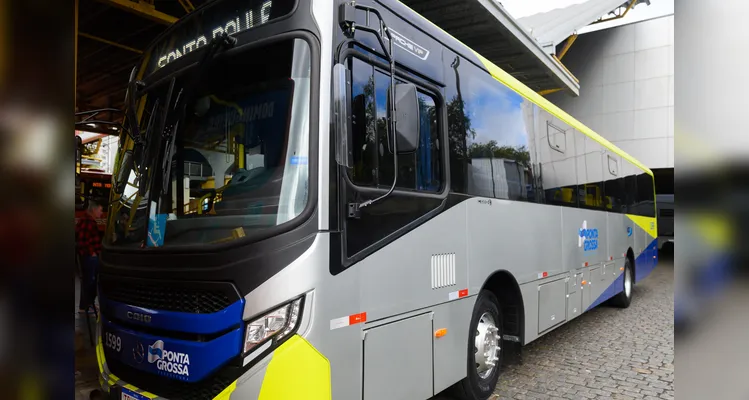 Novo ônibus da linha Santa Paula, no Terminal Central
