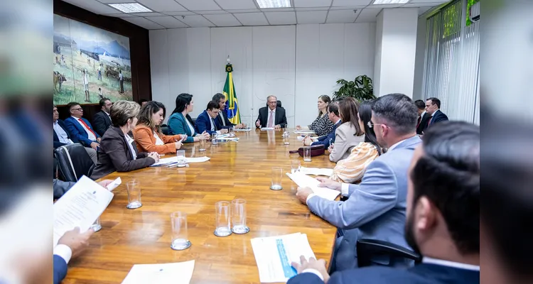Prefeita Elizabeth apresenta impactos do 'tarifaço' a Geraldo Alckmin