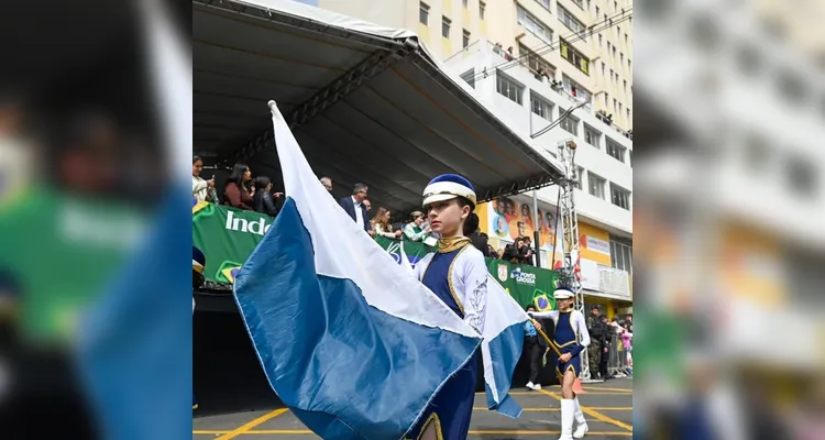 Entidades e instituições tomaram conta da Avenida Vicente Machado, mostrando a riqueza da participação cidadã que fortalece Ponta Grossa e o Brasil.