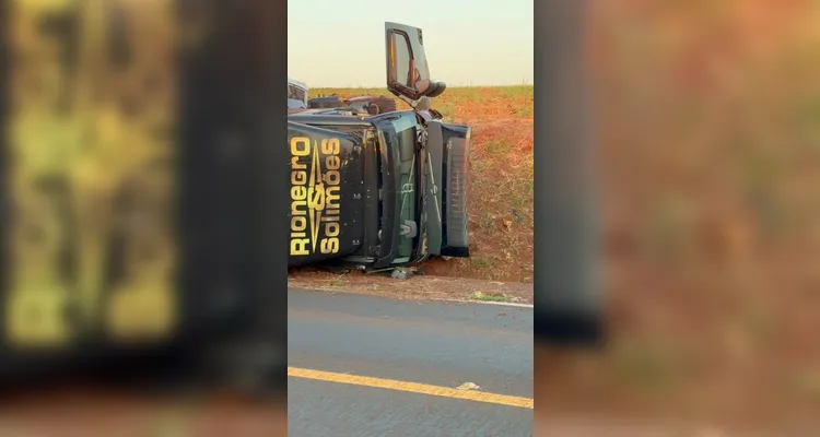 Caminhão da dupla Rio Negro & Solimões colide com carro na BR-369