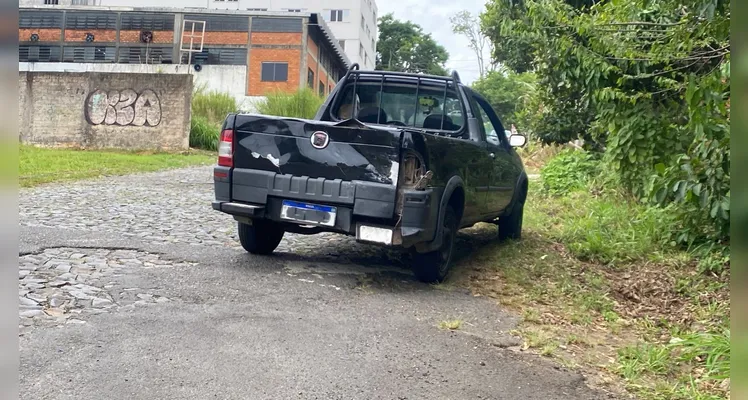 Motociclista tem fratura exposta na tíbia após colisão no Centro de PG