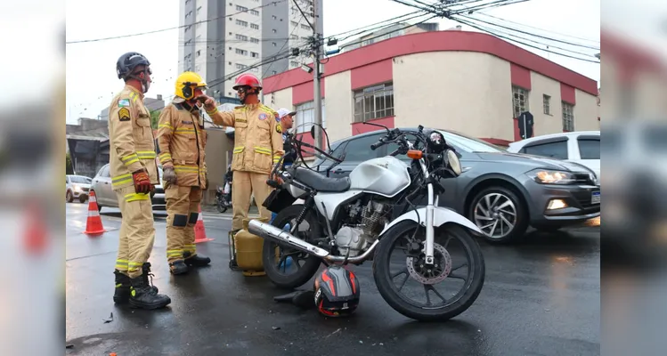 Acidente na 'Balduíno Taques' deixa motociclista ferido em PG