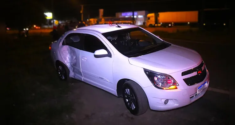 Motociclista colide ‘em cheio’ com carro e fica ferido em Ponta Grossa