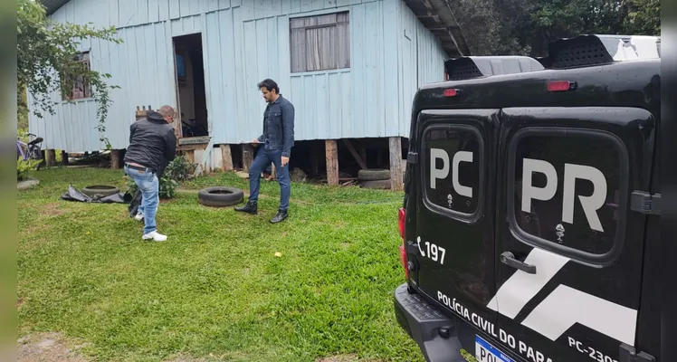 Armas são apreendidas em casa de suspeito de violência doméstica em Teixeira Soares