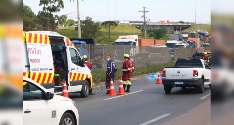 Veja fotos do grave acidente que deixou um homem morto no viaduto do Santa Paula