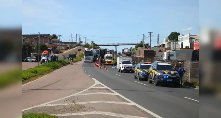 Veja fotos do grave acidente que deixou um homem morto no viaduto do Santa Paula