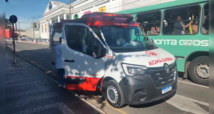 Homens em situação de rua ‘saem na porrada’ por bebida em PG